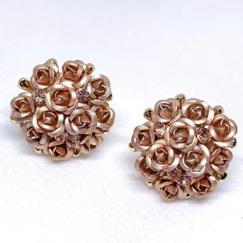 Any 2/$20! Mauve Rose & Crystal Bouquet Lever Back Stud Earrings - Picture 5 of 9